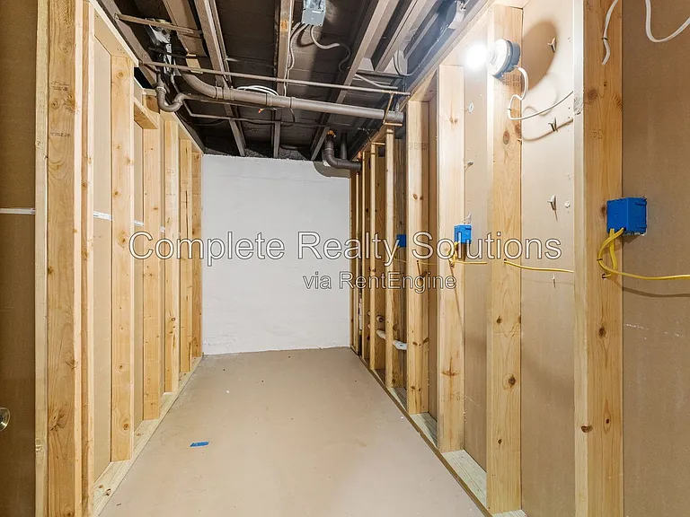 8511 Florence Ave — Photo 41