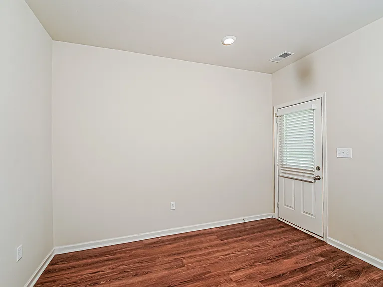 6061 Rainbow Row — Photo 9