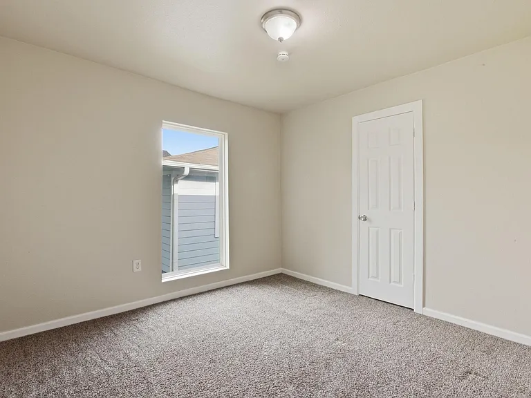 303 Gans St #B — Photo 15
