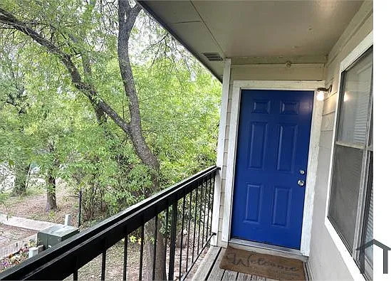 2 bed, 1025 sqft, $1,495 — Photo 4