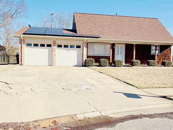 218 Baylor Cir, Fort Smith, AR 72908