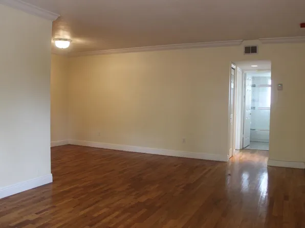 941 NE 169th St APT 208, North Miami Beach, FL 33162