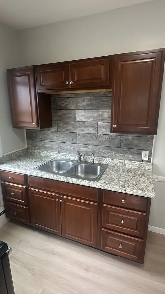 2 bed, 1400 sqft, $1,699 — Photo 2