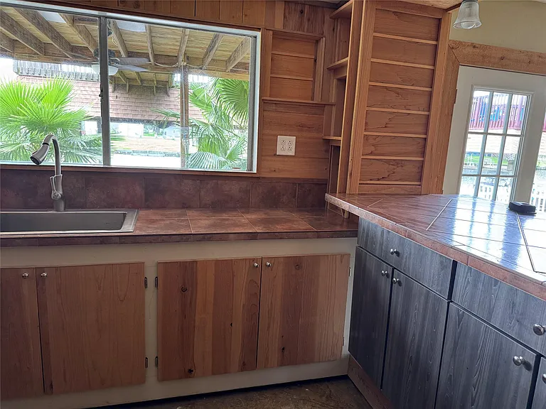 638A Warsaw St — Photo 20