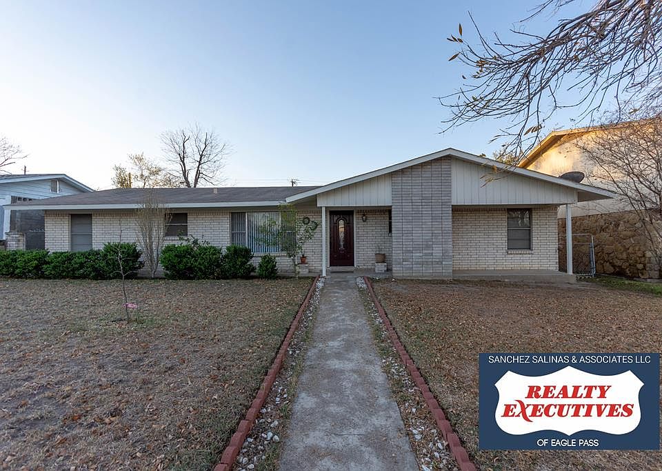1st image of 2312 Hillcrest Blvd