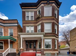1943 W Grace St, Chicago, IL 60613