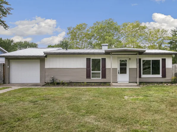 2408 Emerald Dr, Niles, MI 49120