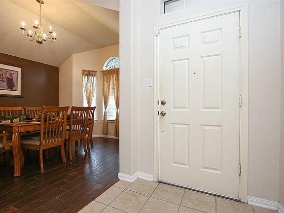 5th image of 6710 Catarina Cir