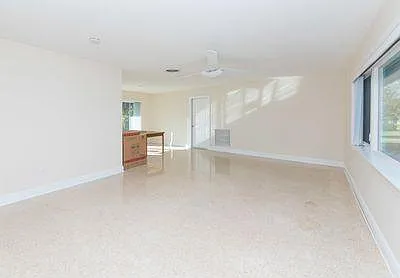 417 11th Ave — Photo 11