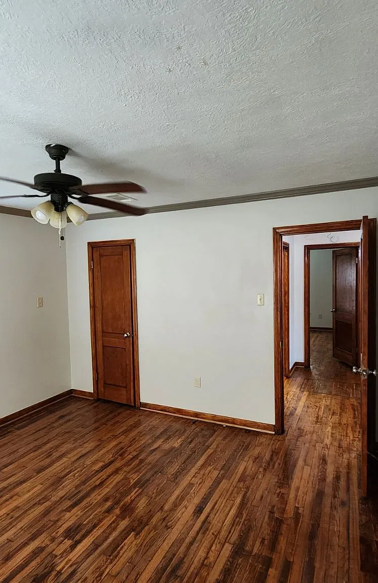 2 bed, 1000 sqft, $1,000 — Photo 3