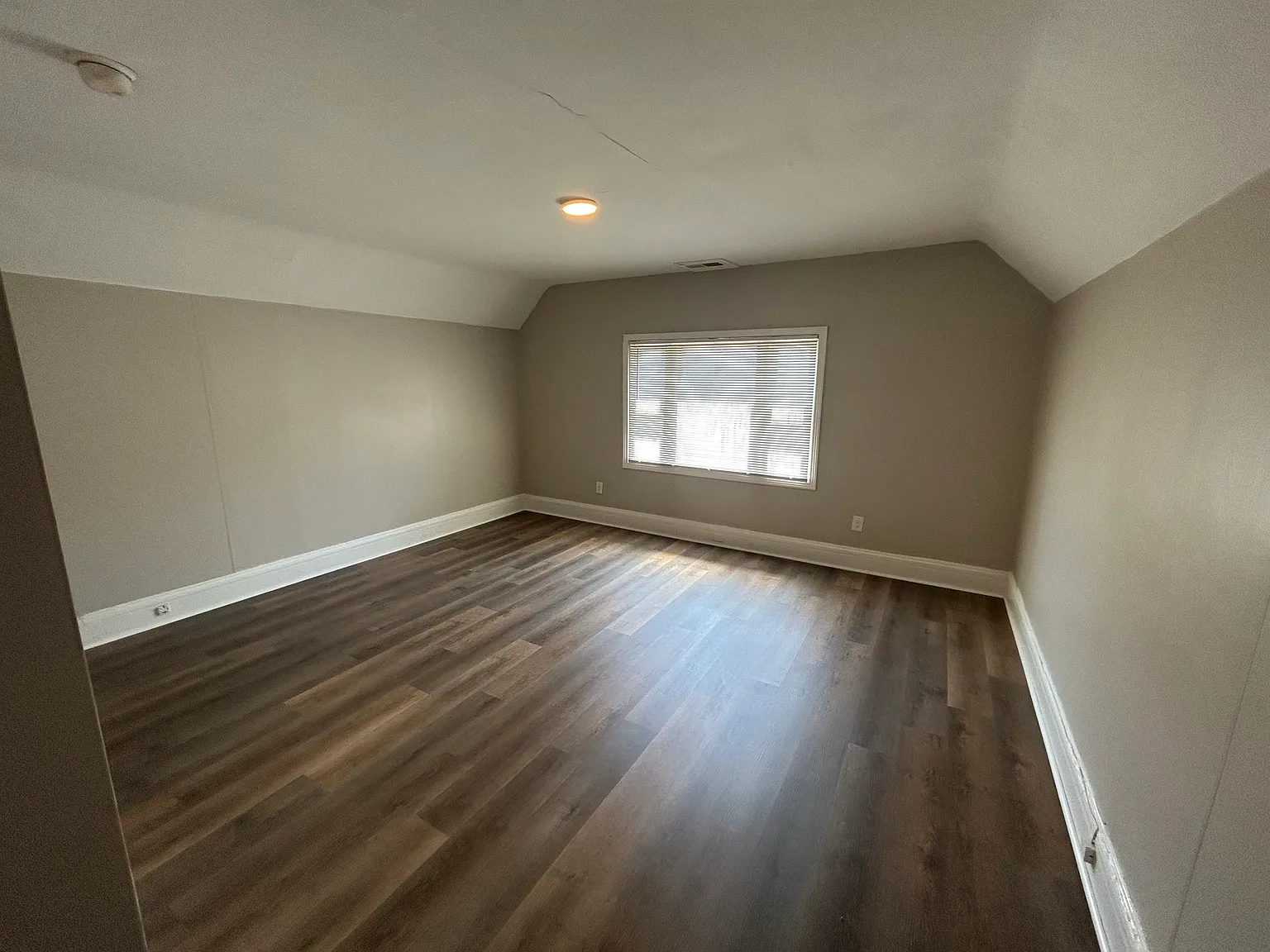1 bed, 500 sqft, $650 — Photo 2