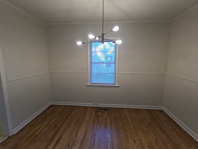 1311 Victor Dr — Photo 7