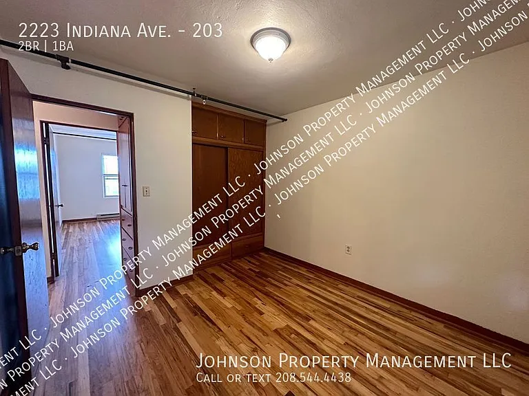 2223 S Indiana Ave #203 — Photo 5