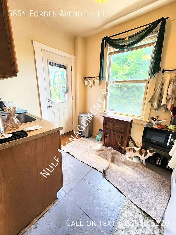 Building Photo - 5854 Forbes Ave #11