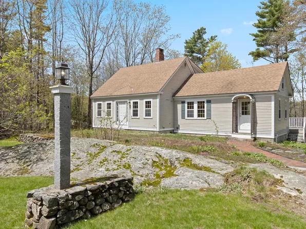 48 Allen Ave Extension, Falmouth, ME 04105
