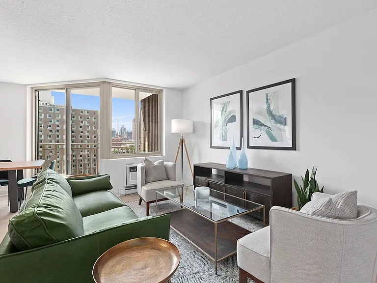 420 E 102nd St #10F — Photo 3