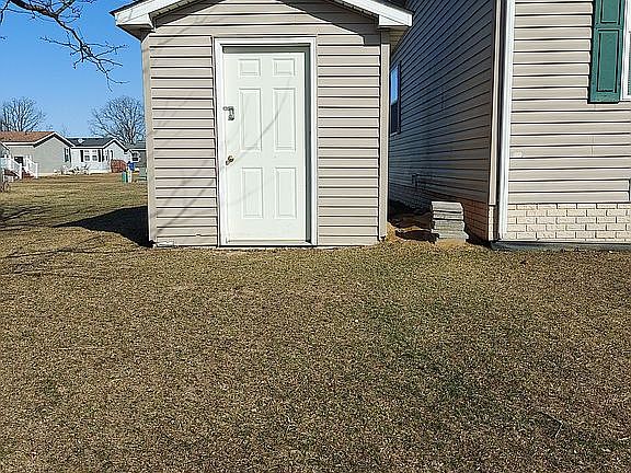 3rd image of 1915 Elizabeth Blvd #856