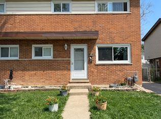 9281 Home Ave, Des Plaines, IL 60016