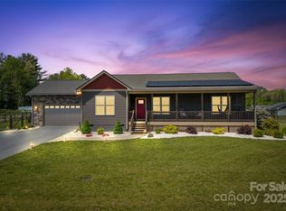 21 Corto Ln, Flat Rock, NC 28731