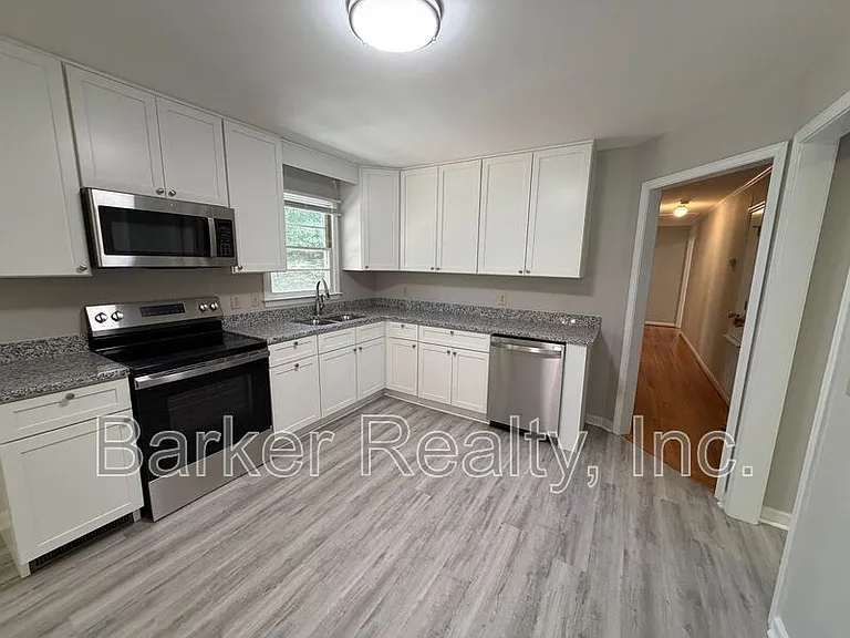 12019 Holmes Hollow Rd — Photo 14