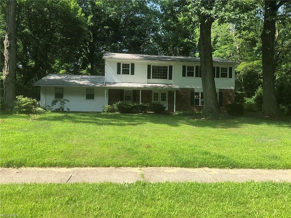 1st image of 9359 Canterbury Ln