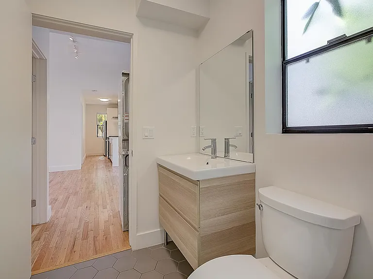 259 Rosemont Ave #1/2 — Photo 17