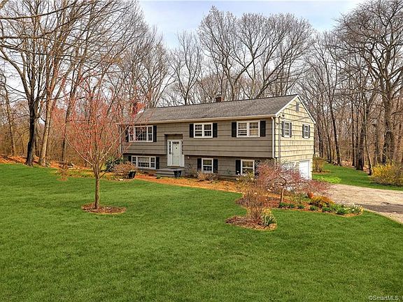 2nd image of 27 Greenfield Dr