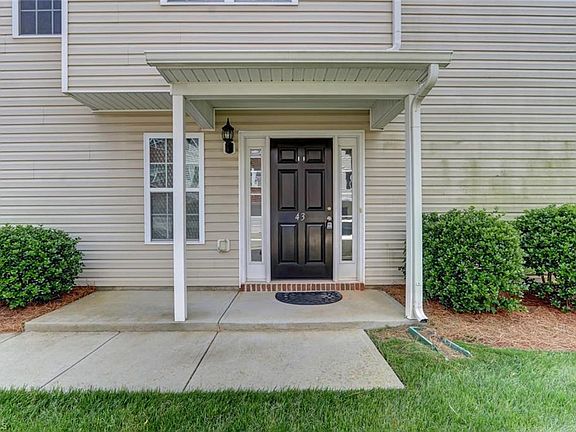 3rd image of 43 Ackland Dr