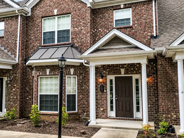 823 General Cabot Ct, Murfreesboro, TN 37129
