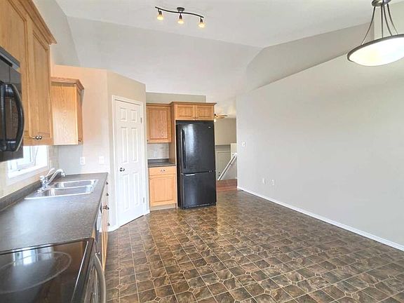 4th image of 4305 S 33rd St