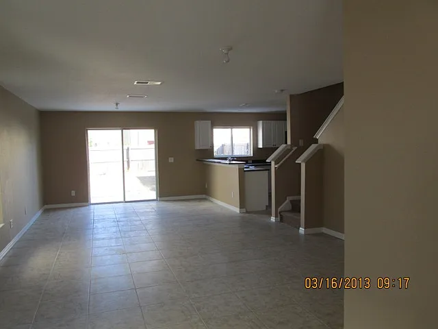 17515 Sandgate Ct — Photo 6