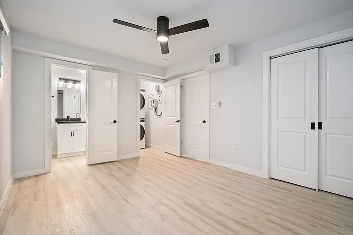 606 Harold St #1 — Photo 3