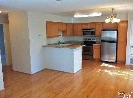 4th image of 2915 N Texas St APT 212