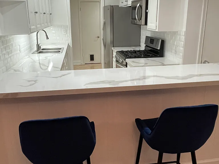 6716 Hillpark Dr #206 — Photo 12