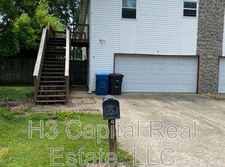 452 Meadow Dr #A, Troy, IL 62294