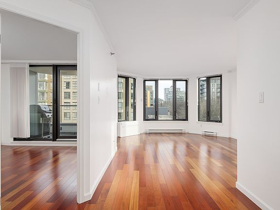 5th image of 2201 Pine St #604