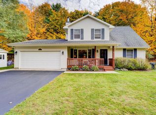 9144 E Hoxie Rd, Cedar, MI 49621