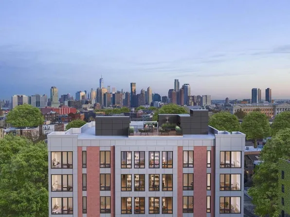 348 Baldwin Avenue image 11 of 17