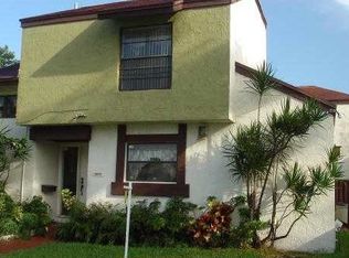 10070 NW 6th Ln, Miami, FL 33172