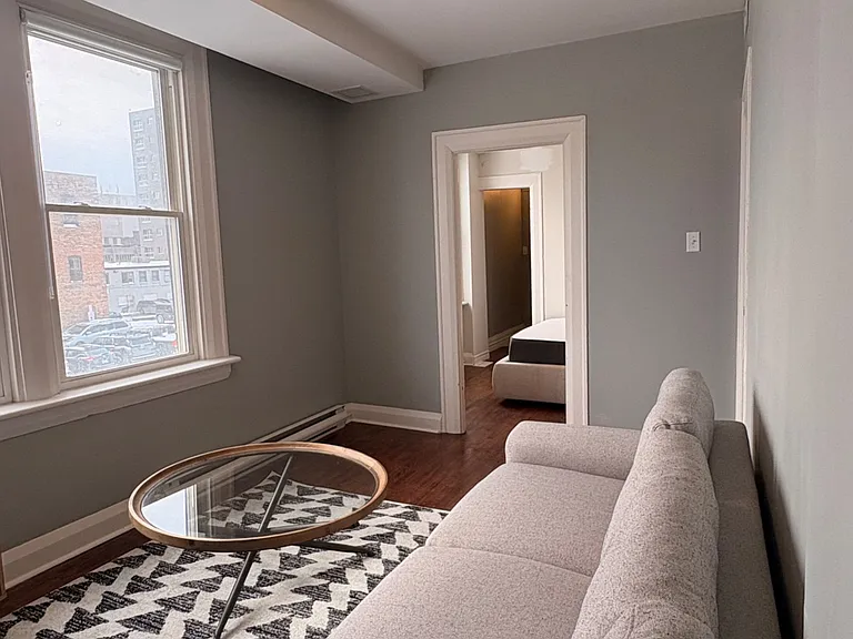 64 Simcoe St N #1 — Photo 5