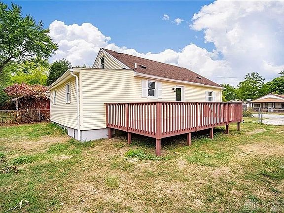3rd image of 26 Wilson Ave
