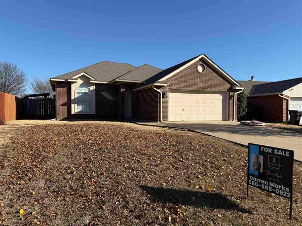 2404 SW 41st St, Lawton, OK 73505