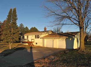 2508 Cambridge Dr, Plattsmouth, NE 68048
