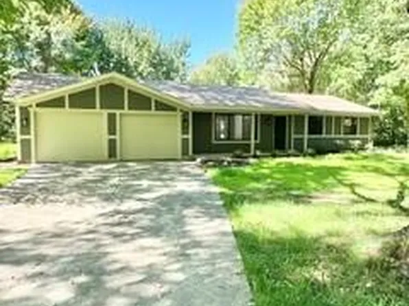 7761 Hanna Lake Ave SE, Caledonia, MI 49316