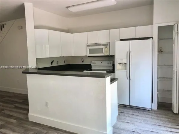 8527 NW 108th Ave #Townhouse 4-41, Miami, FL 33178