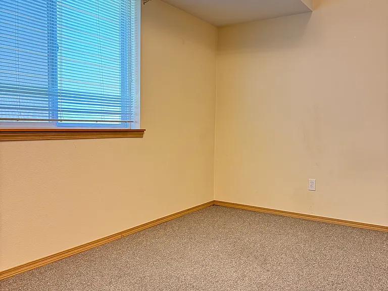 15208 Interlake Ct N — Photo 14