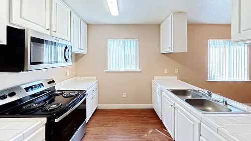 175 N Pollasky Ave #105 Photo 1 175 N Pollasky Ave #105 Photo 1