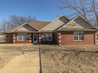 556 Asboth St, Pea Ridge, AR 72751