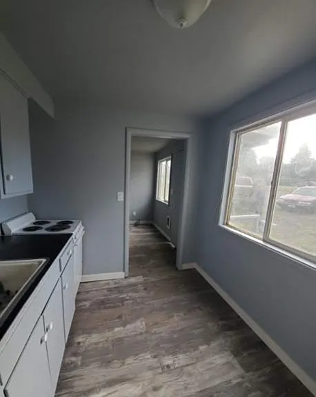 305 W Main St — Photo 5