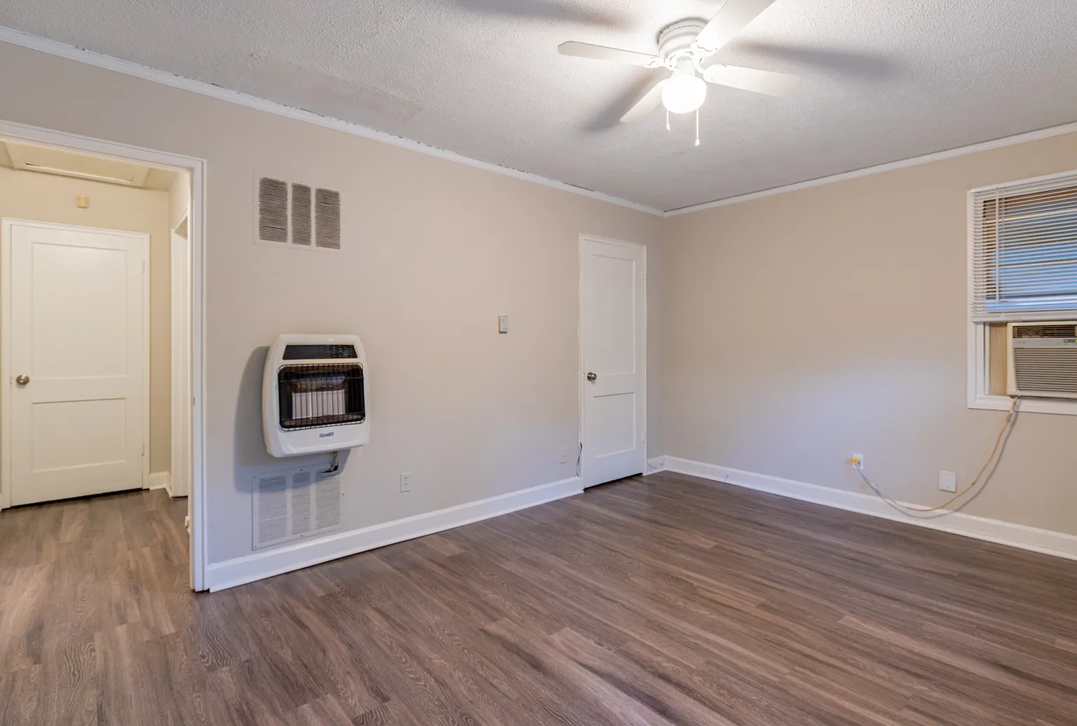 3328 Douglass Avenue - 1 — Photo 4